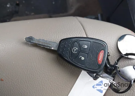 2016 Jeep Compass Latitude z USA, uszkodzony, nr VIN 1C4NJCEBXGD676375